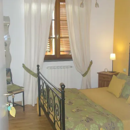 Nocleg ze śniadaniem La Rondine Tra Pisa E Lucca San Giuliano Terme
