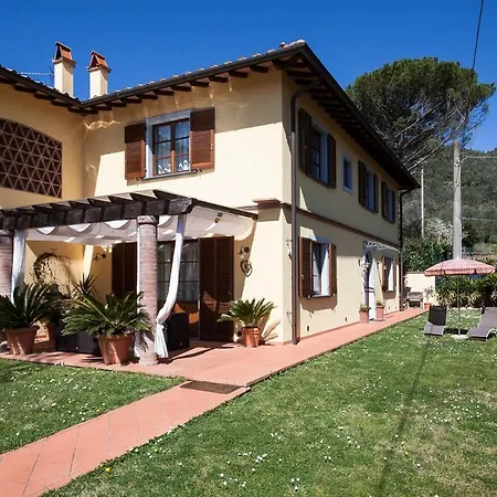 Bed & Breakfast La Rondine Tra Pisa E Lucca *